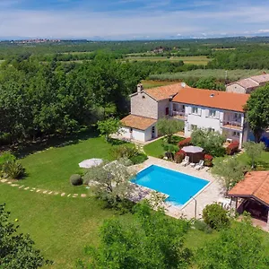 https://holiday-home-gedici-22.in-istria.net
